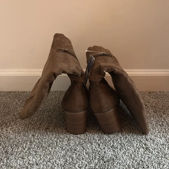 Universal Thread Boots - Picture 3 of 6